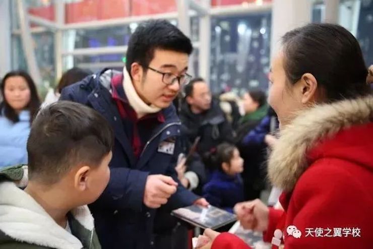 【报道】宿州市首届国际钢琴大师音乐会暨合乐HL8艺术家宋思衡多媒体音乐会圆满成功。诤悠担